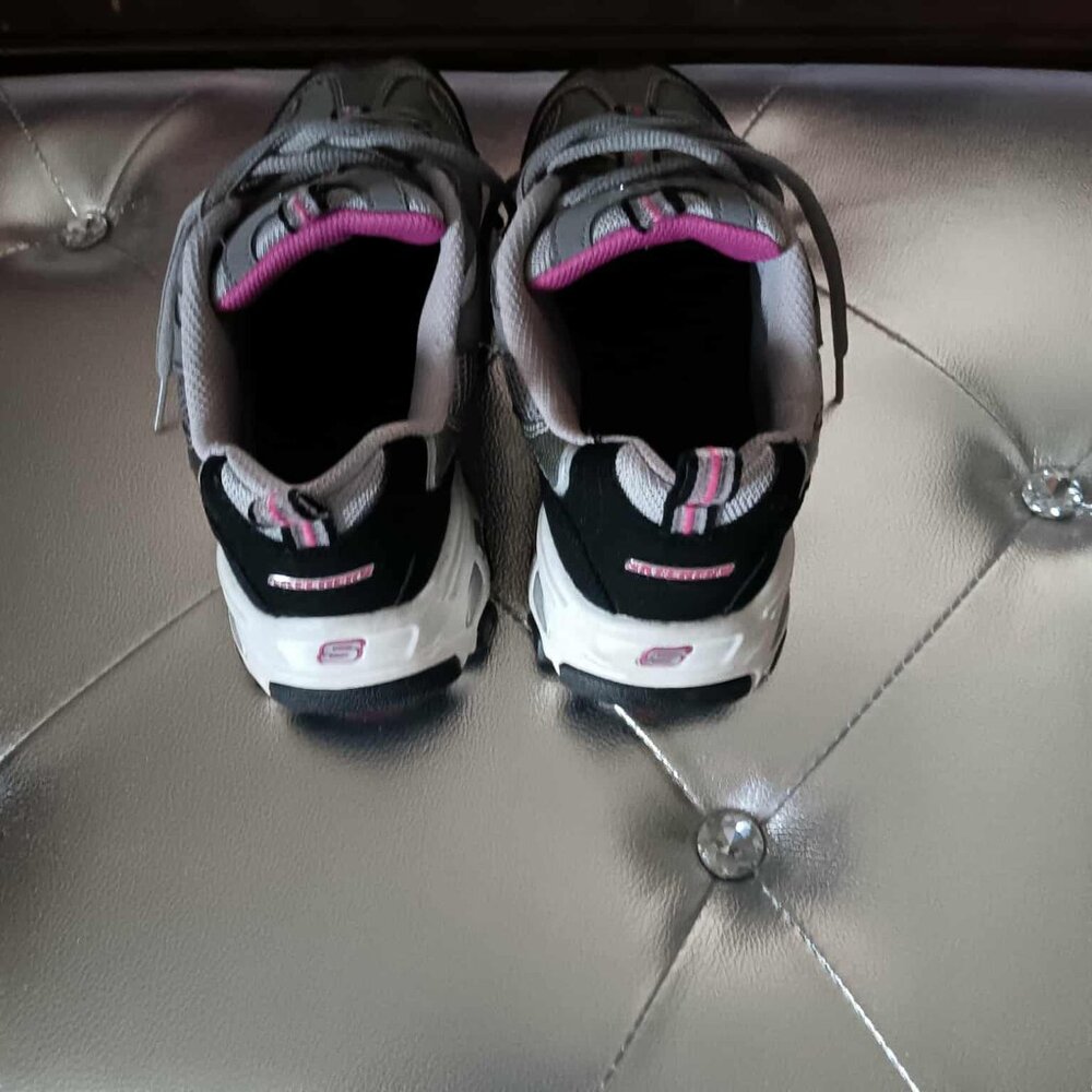 Woman's Grey, pink and black Skecher D'lites size 6 - Picture 2 of 2